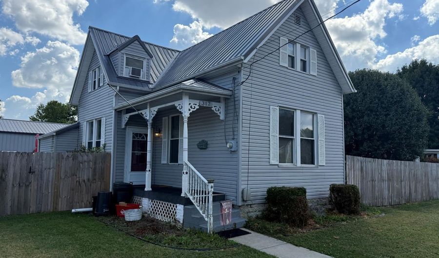 312 S Eastern Ave, Batesville, IN 47006 - 3 Beds, 2 Bath