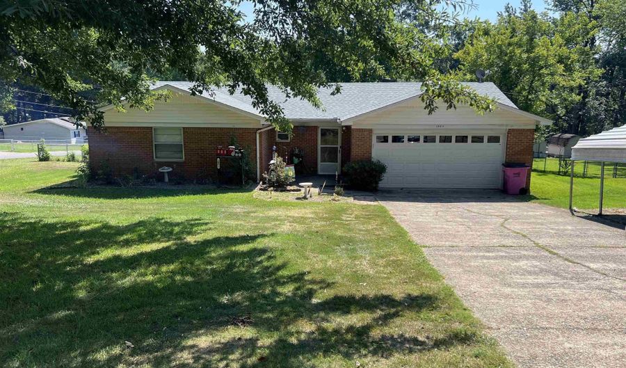 1403 N Shady Ln, Benton, AR 72015 - 3 Beds, 2 Bath