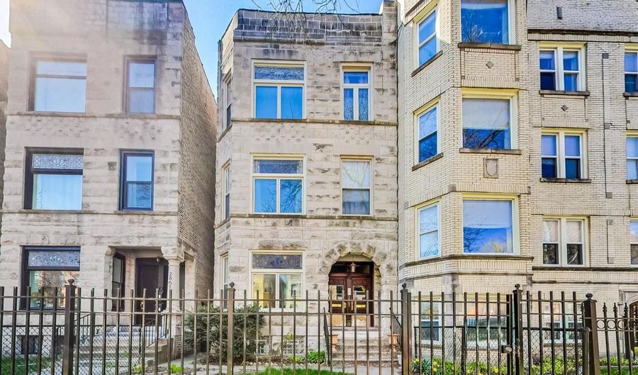 2863 W Shakespeare Ave 2, Chicago, IL 60647 - 2 Beds, 2 Bath