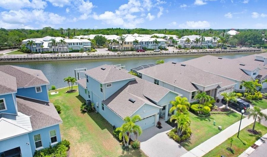 5425 WISHING ARCH Dr, Apollo Beach, FL 33572 - 3 Beds, 3 Bath