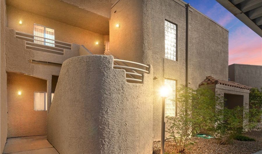 2191 Bay Club Dr 204, Laughlin, NV 89029 - 2 Beds, 2 Bath