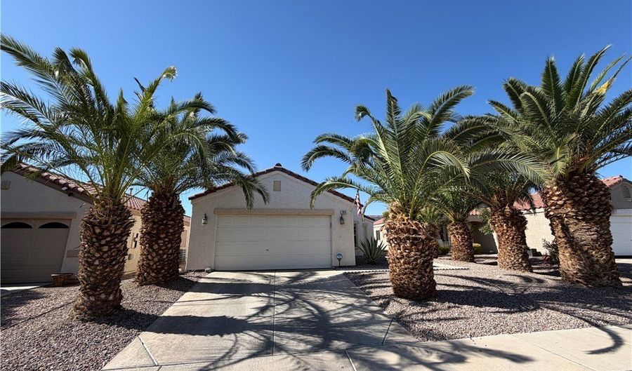 705 Salt Flats Cir, Henderson, NV 89011 - 3 Beds, 2 Bath