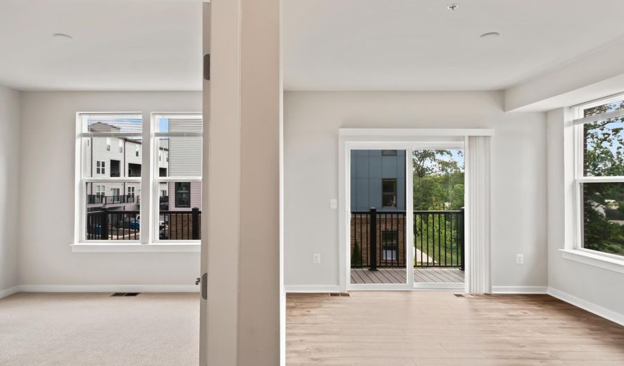 20364 NEWFOUNDLAND Sq, Ashburn, VA 20147 - 2 Beds, 3 Bath