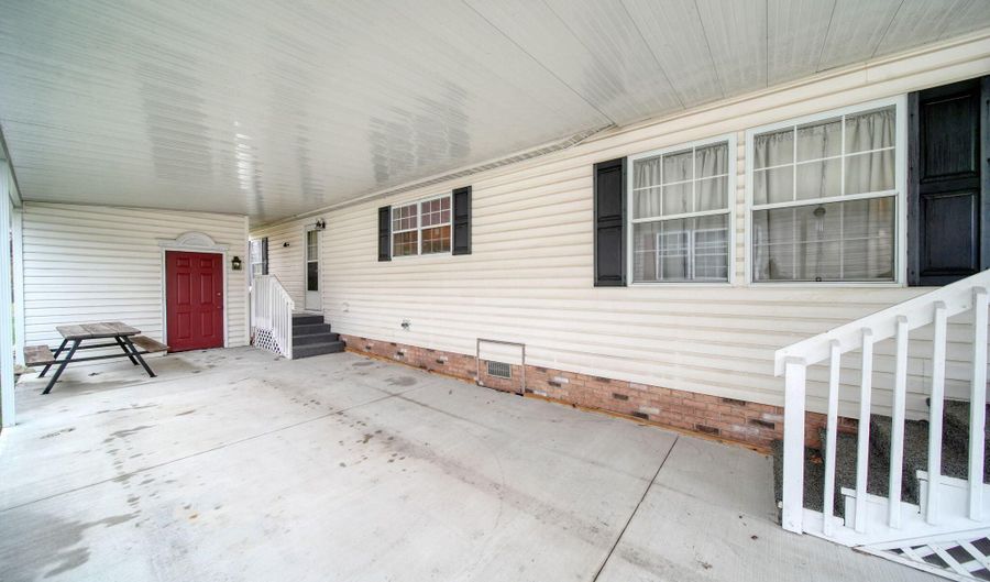 301 Hidden River Dr, Adrian, MI 49221 - 3 Beds, 2 Bath