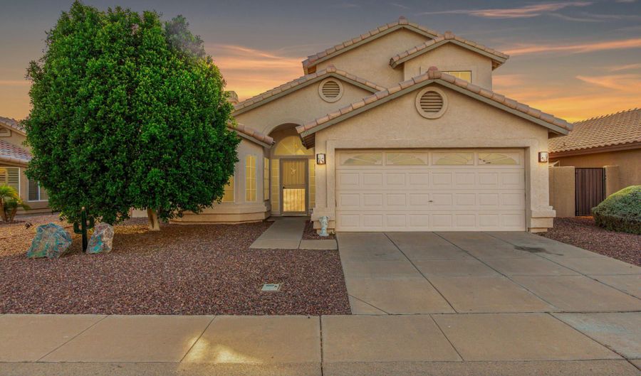 60 S WILLOW CREEK St, Chandler, AZ 85225 - 3 Beds, 2 Bath