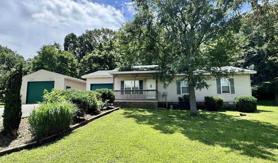 44 Sara Cir, Ash Flat, AR 72513 - 3 Beds, 2 Bath