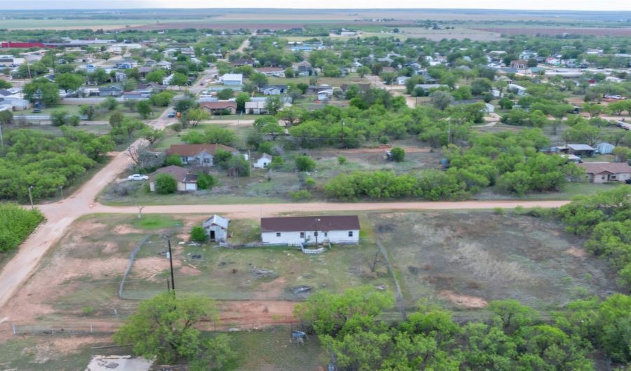 521 Avenue H, Anson, TX 79501 - 3 Beds, 2 Bath