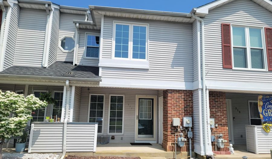 220 LAKE ARROWHEAD Cir, Bear, DE 19701 - 3 Beds, 2 Bath
