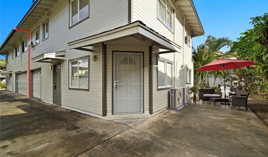 1607 Makiki St B, Honolulu, HI 96822 - 5 Beds, 3 Bath