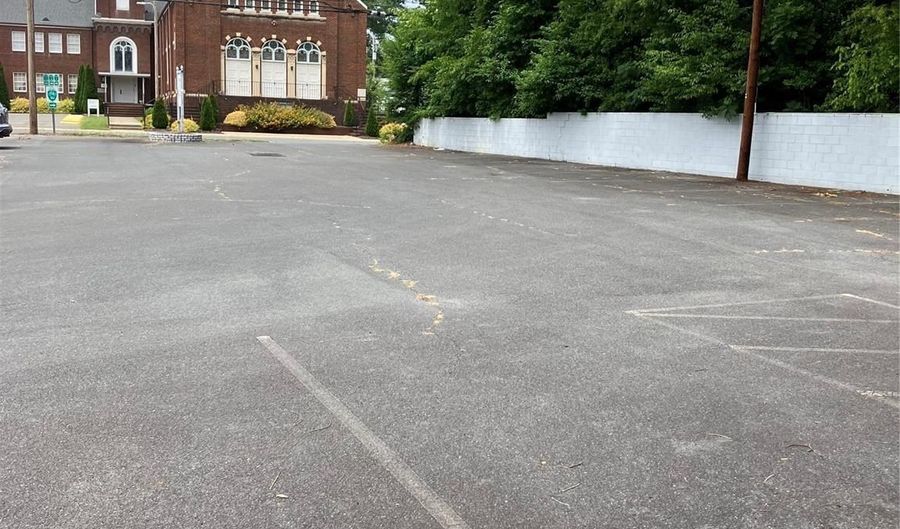 1007 W Main St, Albemarle, NC 28001 - 0 Beds, 0 Bath