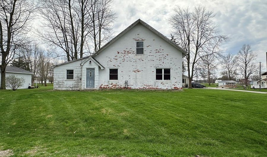 14428 TR 88, Attica, OH 44807 - 5 Beds, 1 Bath