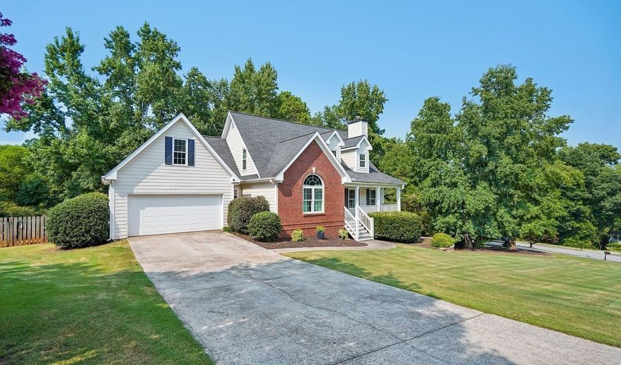4522 Mulberry Fields Ln, Auburn, GA 30011 - 3 Beds, 4 Bath