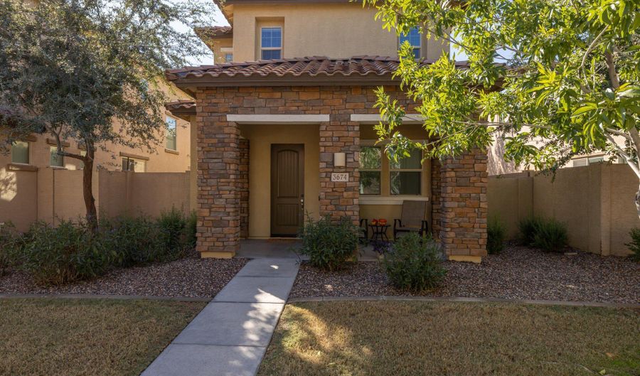 3674 E TRINITY Ln, Chandler, AZ 85286 - 3 Beds, 2 Bath