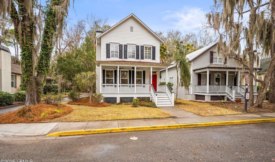 2677 Broad St, Beaufort, SC 29902 - 3 Beds, 3 Bath