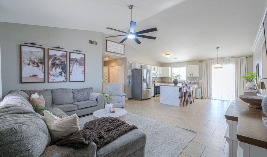 15171 S AMADO Blvd, Arizona City, AZ 85123 - 3 Beds, 2 Bath