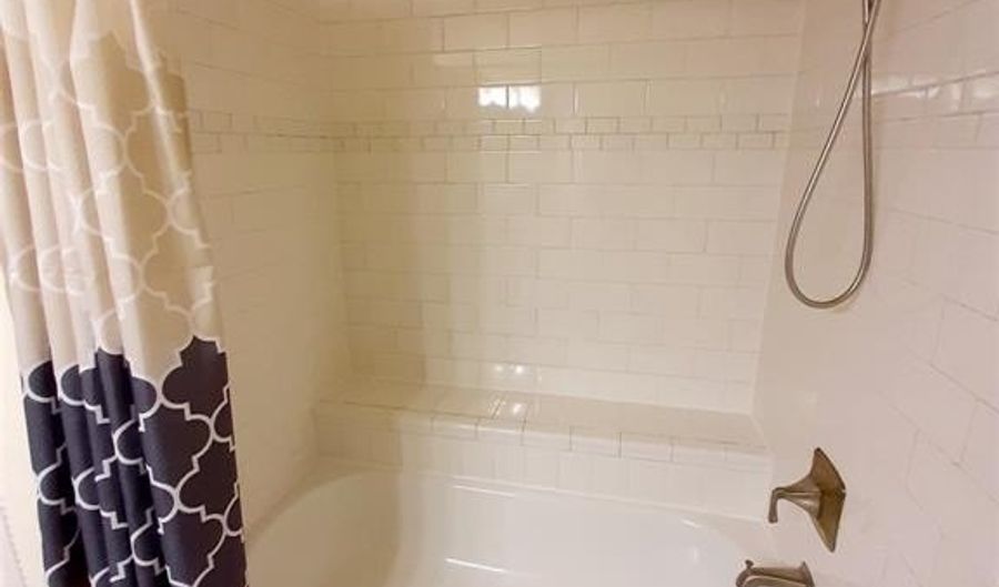 16301 Ledgemont Ln 207, Addison, TX 75001 - 1 Beds, 1 Bath