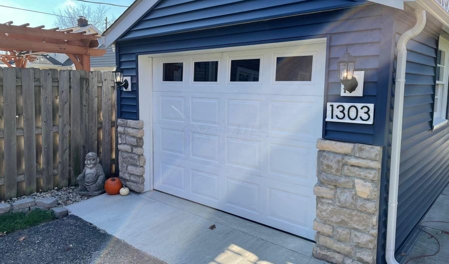 1303 Elmwood Ave, Columbus, OH 43212 - 2 Beds, 2 Bath
