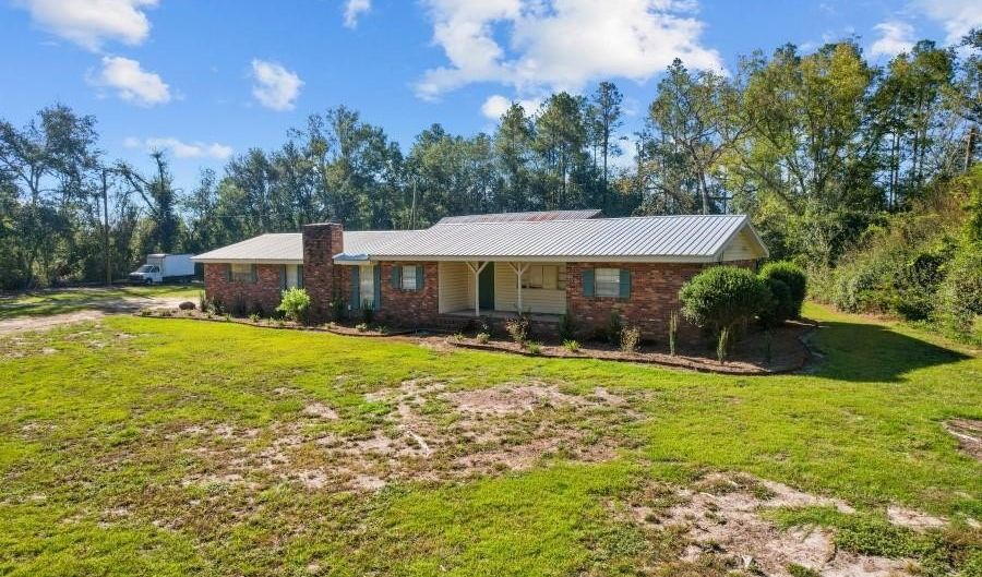 780 David Carter Rd NE, Baxley, GA 31513 - 3 Beds, 2 Bath