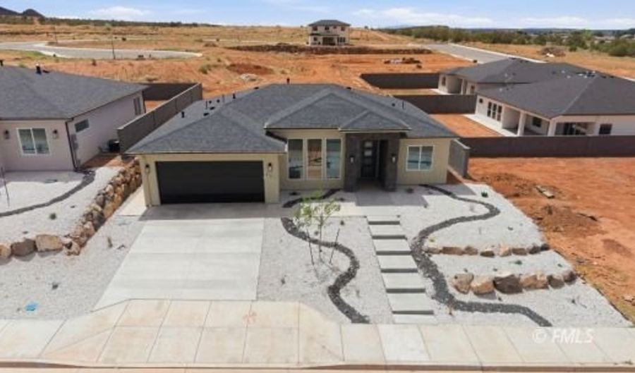 231 E Mohave Ave, Colorado City, AZ 86021 - 3 Beds, 2 Bath