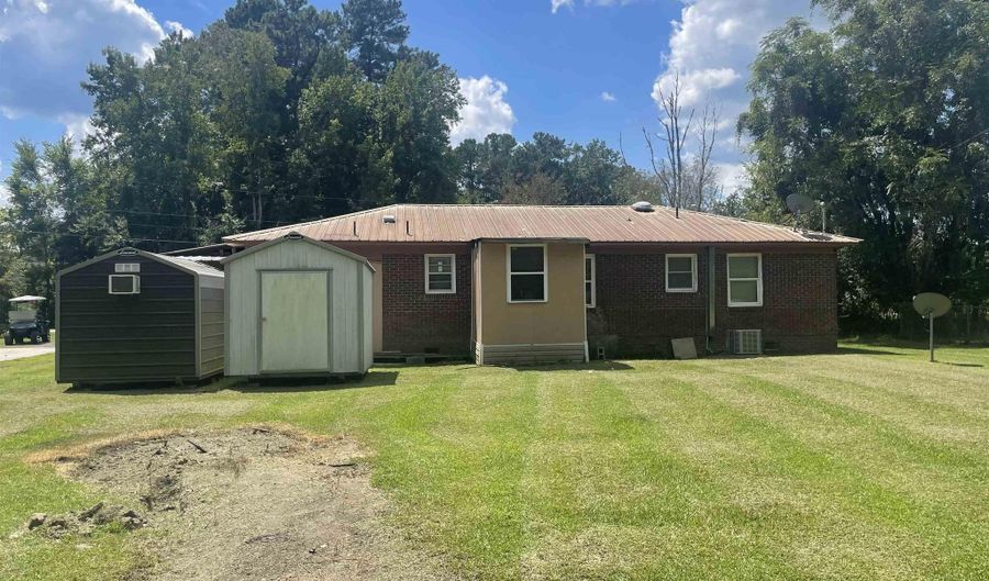 704 W Alder St, Andrews, SC 29510 - 3 Beds, 1 Bath