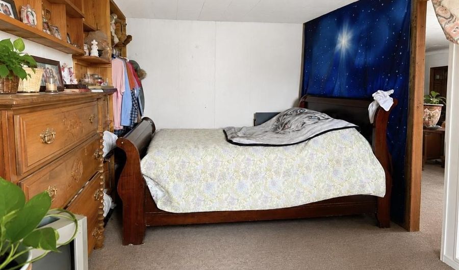 22046 Canal St, Austin, CO 81410 - 3 Beds, 2 Bath
