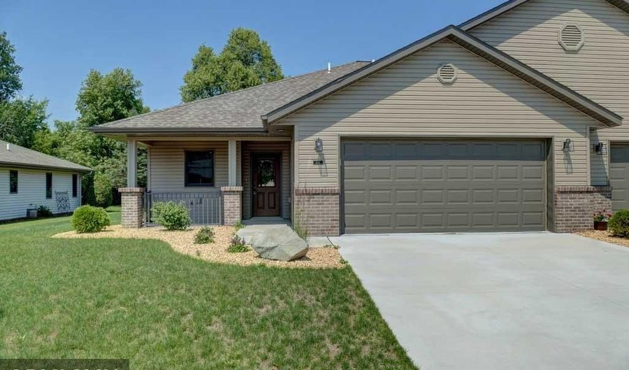 622 Pondhurst Dr, Amery, WI 54001 - 2 Beds, 2 Bath