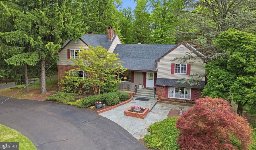 1162 LIMEKILN Pike, Ambler, PA 19002 - 5 Beds, 4 Bath