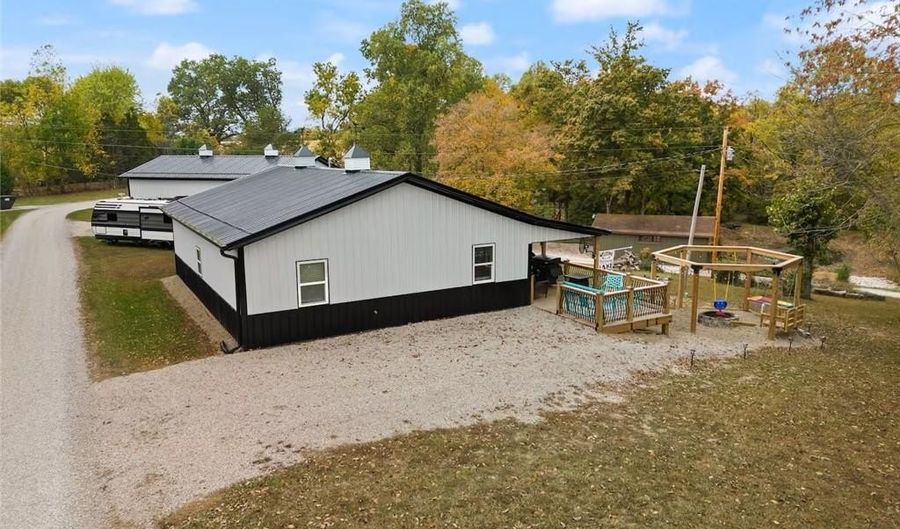 3111 Chigger Ridge Rd, Birdseye, IN 47513 - 4 Beds, 2 Bath