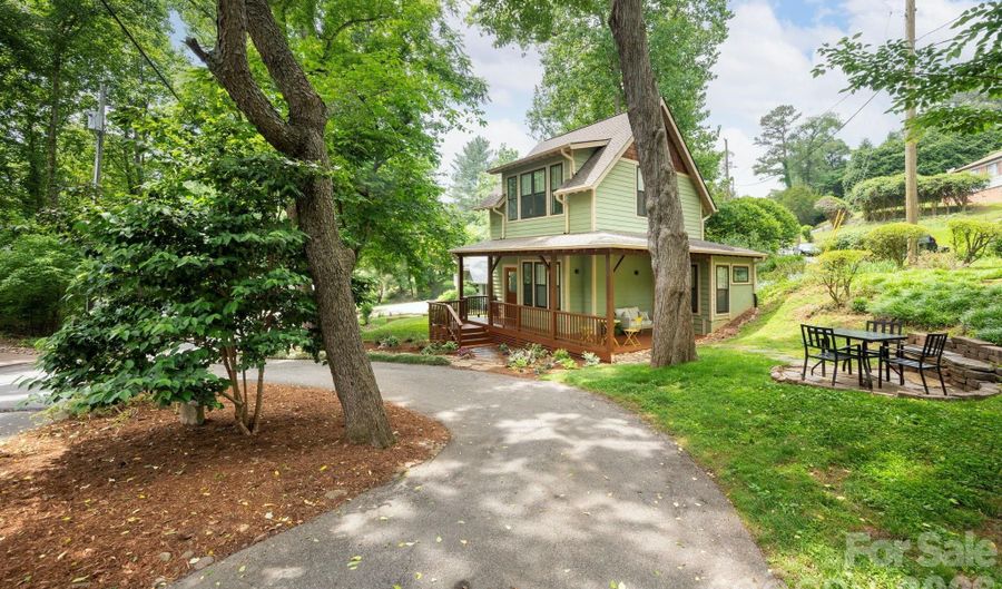 174 Morningside Dr, Asheville, NC 28806 - 2 Beds, 2 Bath