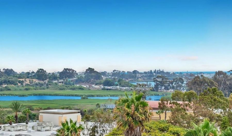 1809 Ivy, Oceanside, CA 92054 - 5 Beds, 4 Bath
