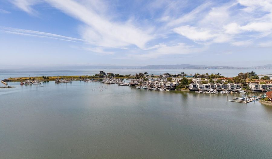 443 Cola Ballena, Alameda, CA 94501 - 3 Beds, 2 Bath
