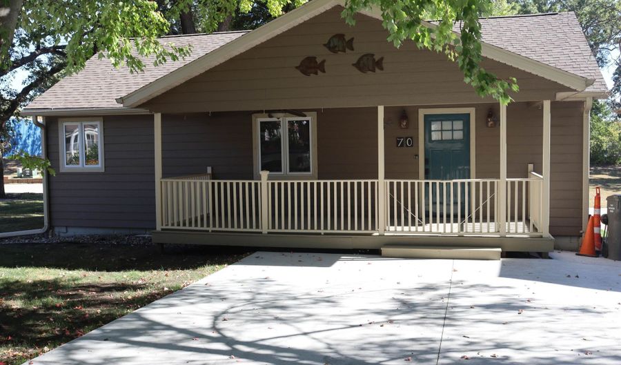 70 Dam Rd, Arnolds Park, IA 51331 - 3 Beds, 1 Bath