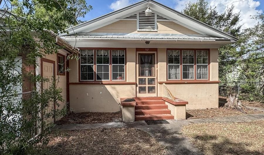 52 17th St, Apalachicola, FL 32320 - 3 Beds, 1 Bath