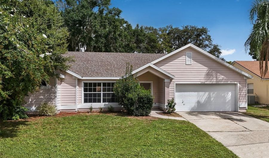 294 LAKE DOE Blvd, Apopka, FL 32703 - 3 Beds, 2 Bath