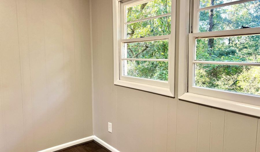 154 1ST AVE PINECREST, Anniston, AL 36201 - 3 Beds, 2 Bath