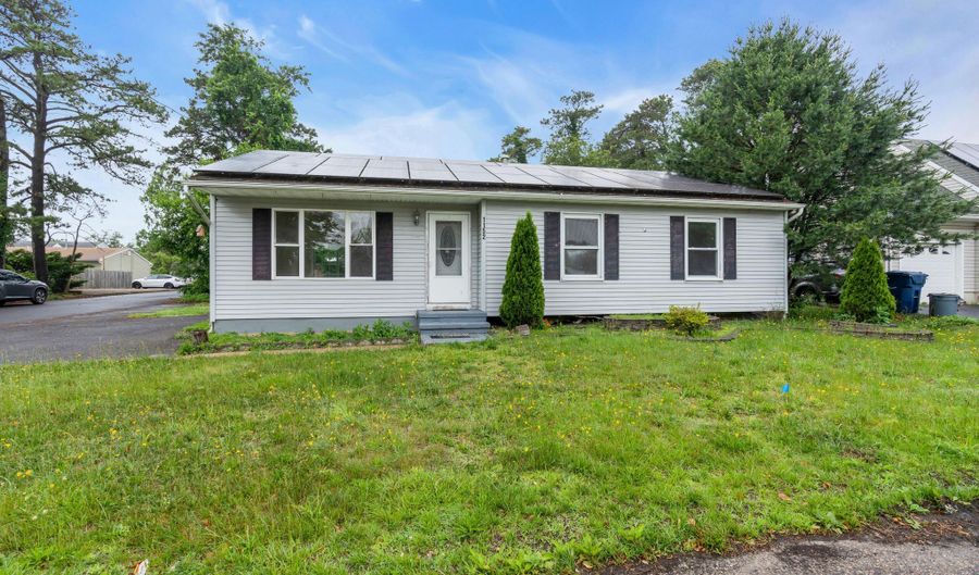 1152 Longboat Ave, Beachwood, NJ 08722 - 3 Beds, 1 Bath