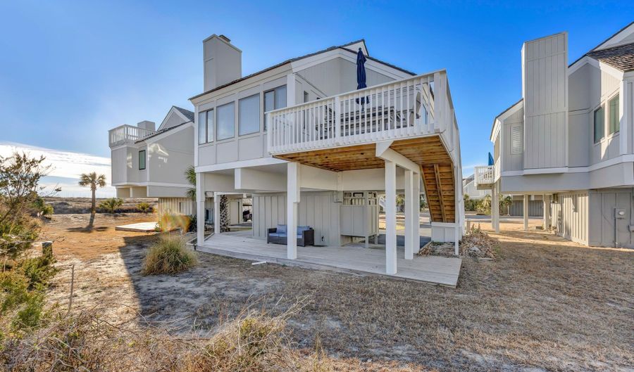 305 S Bald Head Wynd 10, Bald Head Island, NC 28461 - 3 Beds, 3 Bath
