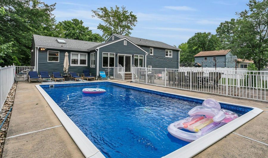 26 Herb Rd, Middletown, NJ 07748 - 5 Beds, 3 Bath