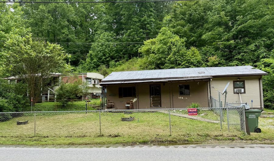 3219 HWY 52 E, Beattyville, KY 41311 - 1 Beds, 1 Bath