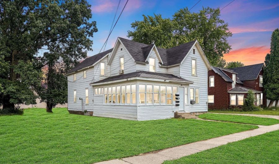 316 Euclid St, Alma, MI 48801 - 5 Beds, 4 Bath