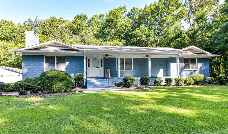 23353 Lake Tillery Rd, Albemarle, NC 28001 - 3 Beds, 3 Bath