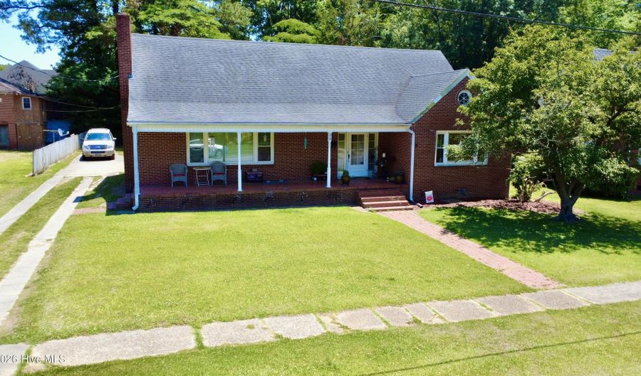 312 N West St, Ahoskie, NC 27910 - 3 Beds, 3 Bath