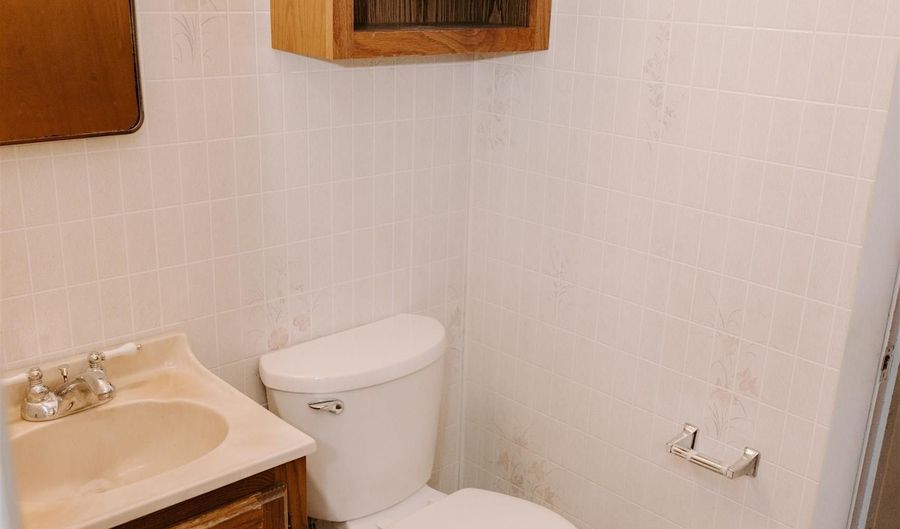 239 N 25th St, Arkadelphia, AR 71923 - 3 Beds, 2 Bath