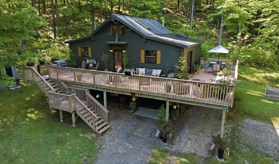 515 Quarry Rd, Bennington, VT 05201 - 4 Beds, 2 Bath