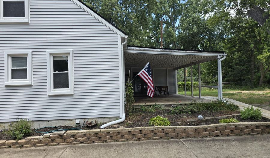 3418 N Dixboro Rd, Ann Arbor, MI 48105 - 3 Beds, 1 Bath