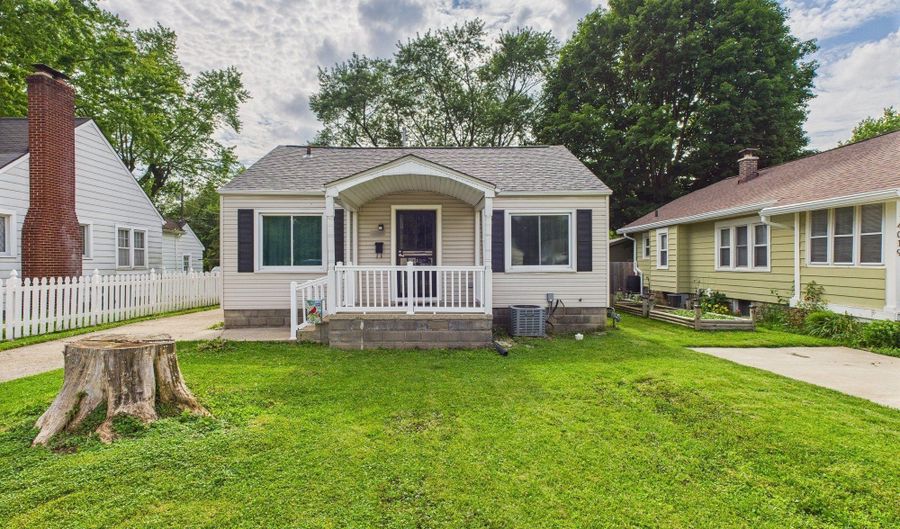 4025 Main St, Anderson, IN 46013 - 3 Beds, 2 Bath