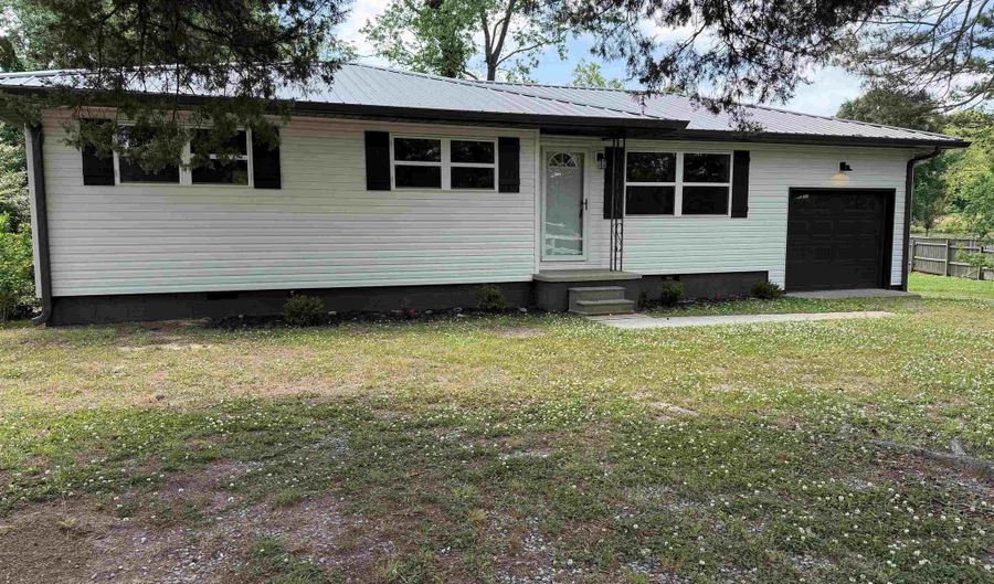 1029 Rabbittown Rd, Albertville, AL 35950 - 3 Beds, 2 Bath