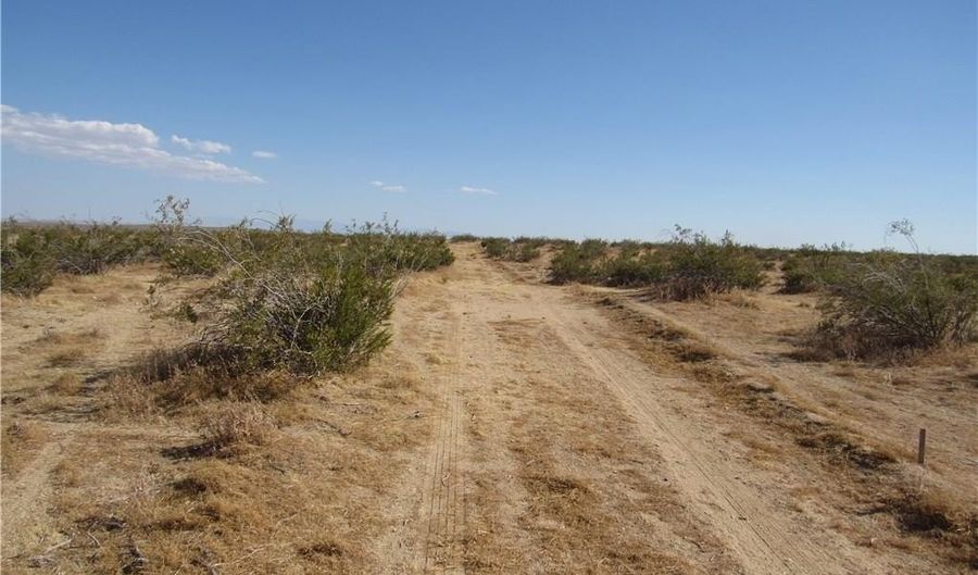 23453210002 94th St, California City, CA 93505 - 0 Beds, 0 Bath