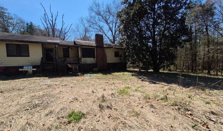 15051 Bent Creek Rd, Amelia Court House, VA 23002 - 3 Beds, 1 Bath