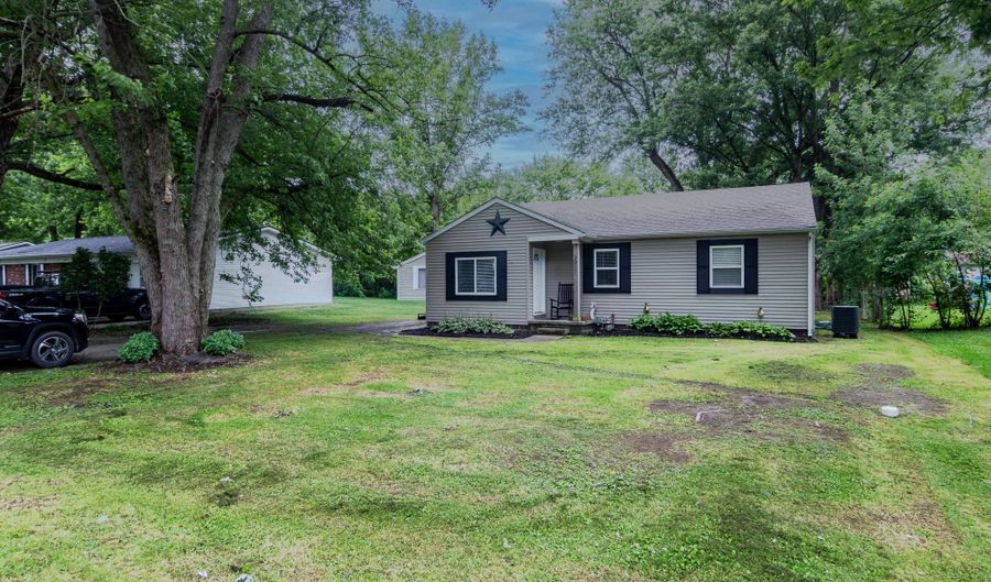 2011 Rosewood Ave, Anderson, IN 46011 - 3 Beds, 1 Bath